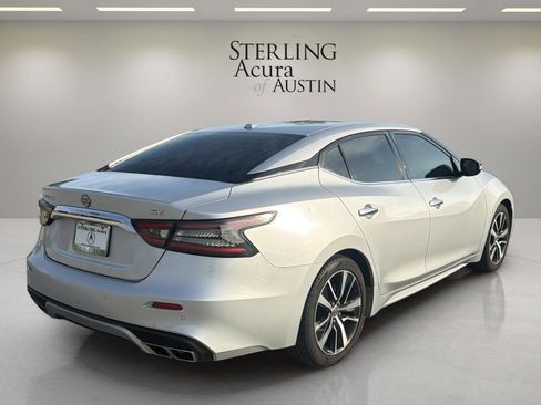 Used 2023 Nissan Maxima SV w/ Floor Mat Group FWD image 5