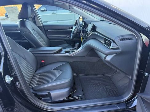 Used 2024 Toyota Camry SE image 28