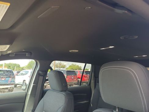 New 2026 Chevrolet Traverse LT w/ Midnight/Sport Edition FWD image 19