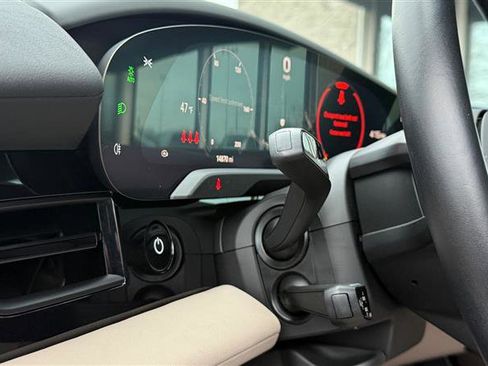 Used 2023 Porsche Taycan image 14