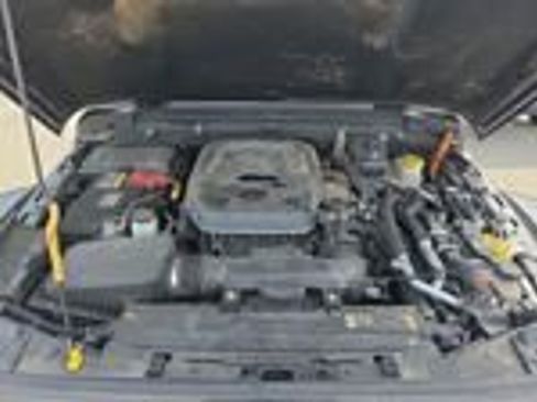 Used 2021 Jeep Wrangler Unlimited Rubicon 4xe image 32