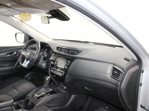 Used 2020 Nissan Rogue SV AWD/4WD image 26