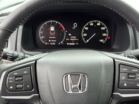 Used 2025 Honda Ridgeline TrailSport image 13