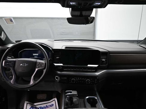 Used 2025 Chevrolet Silverado 1500 High Country w/ Midnight Edition AWD/4WD image 25