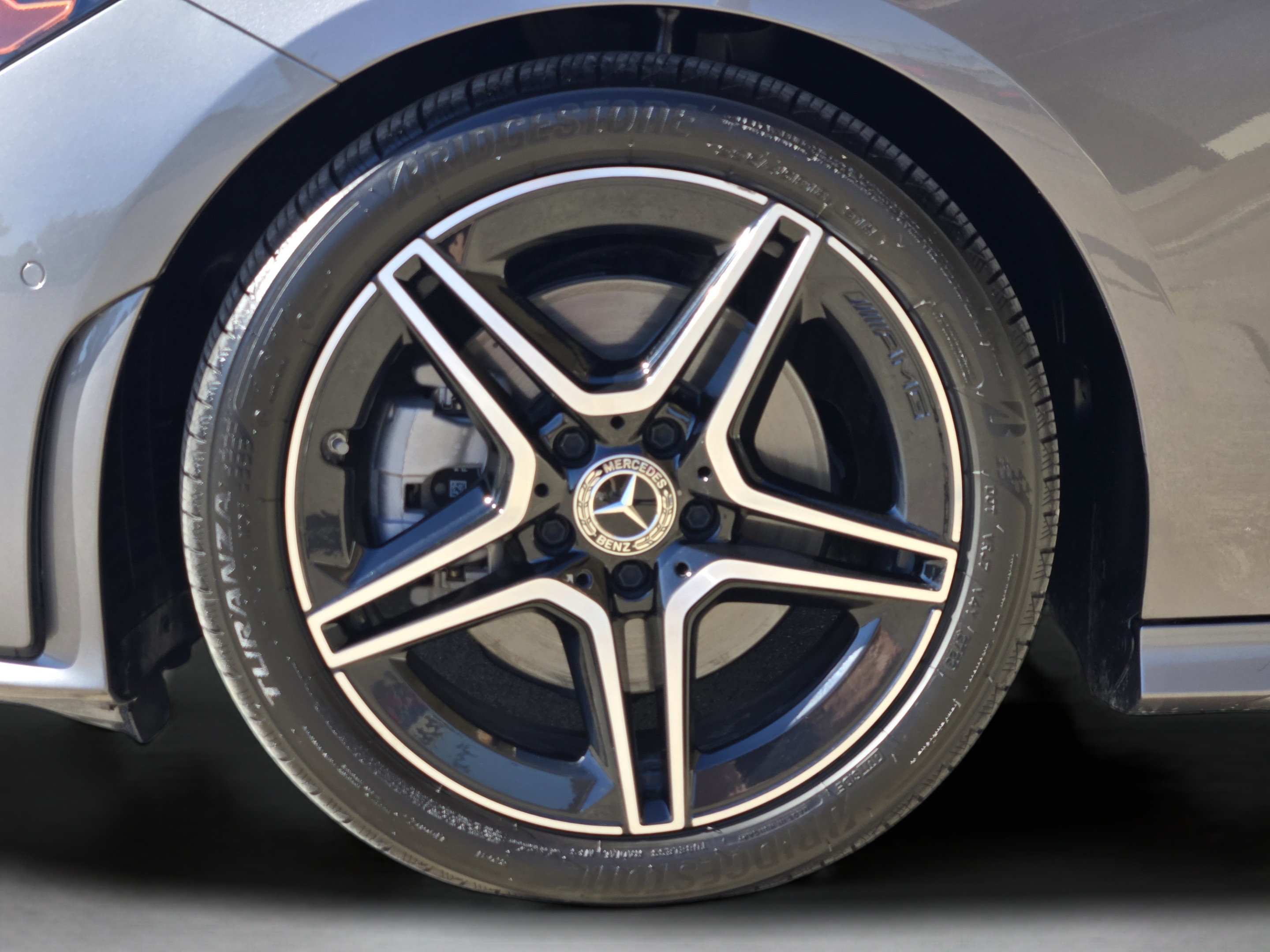 Used 2023 Mercedes-Benz CLA 250 4MATIC image 32
