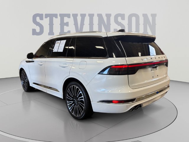 Used 2025 Lincoln Aviator Black Label AWD/4WD image 3