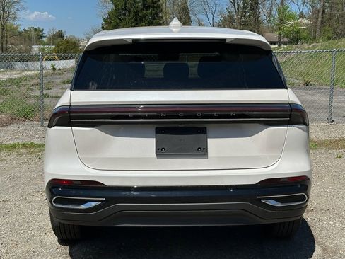New 2026 Lincoln Nautilus Premier w/ Equipment Group 102A AWD/4WD image 4