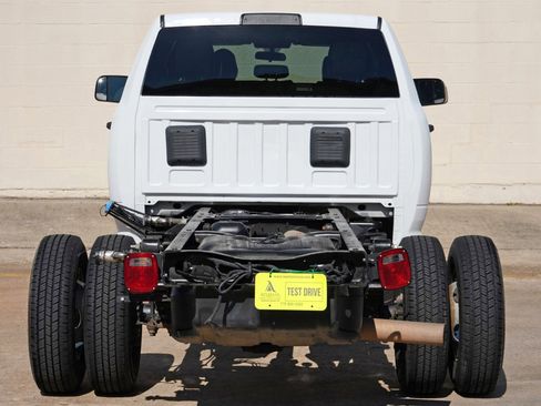 Used 2021 RAM 3500 Tradesman w/ Chrome Appearance Group AWD/4WD image 43