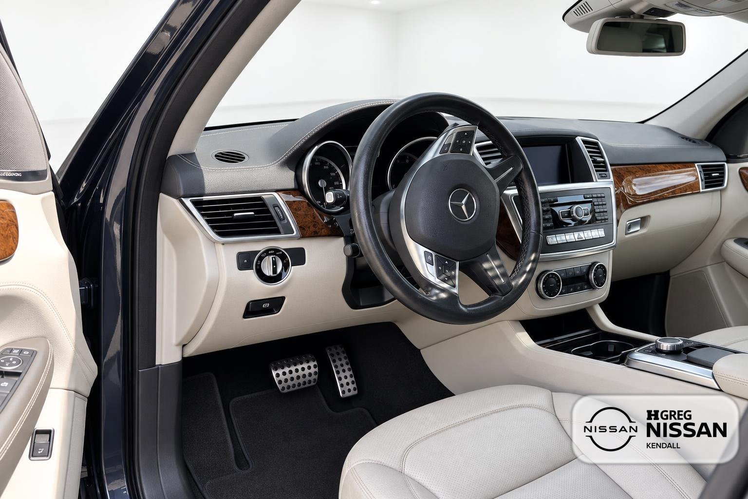 Used 2015 Mercedes-Benz ML 400 4MATIC image 7