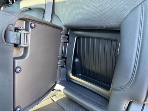 Used 2024 Chevrolet Silverado 3500 High Country w/ High Country Premium Package image 10