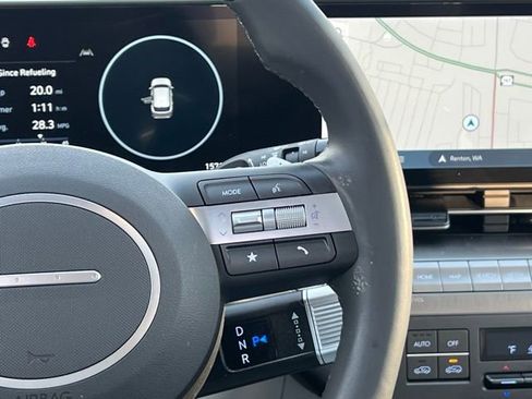 Used 2024 Hyundai Kona Limited image 22