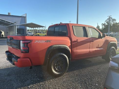 Certified 2025 Nissan Frontier PRO-4X AWD/4WD image 12