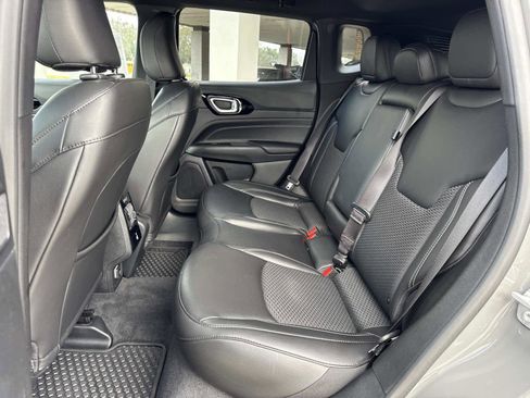 Used 2023 Jeep Compass Altitude w/ Sun and Sound Group image 27