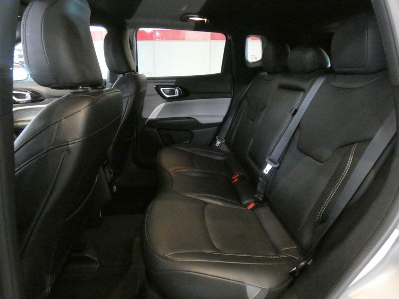 Used 2025 Jeep Compass Limited AWD/4WD image 22