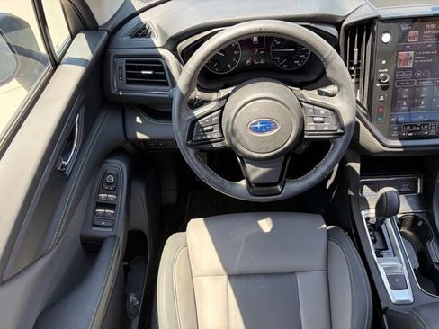 Used 2023 Subaru Ascent Onyx Edition AWD/4WD image 11