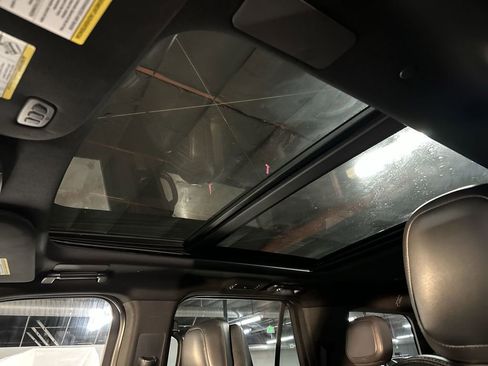 Used 2022 Lincoln Navigator Reserve image 22