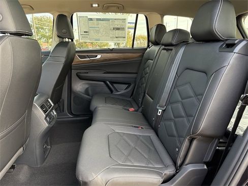 New 2026 Volkswagen Atlas SE image 20