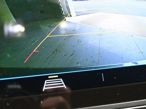 Used 2020 Chevrolet Malibu LS FWD image 30