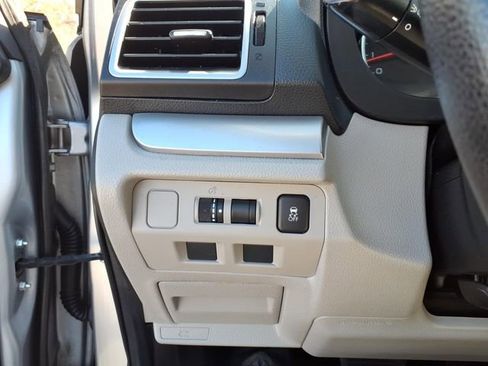 Used 2016 Subaru Forester 2.5i Premium w/ All-Weather Package image 20