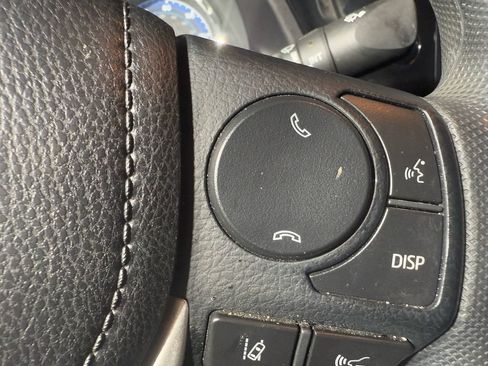 Used 2019 Toyota Corolla LE w/ Carpet Mat Package (TMS) FWD image 15