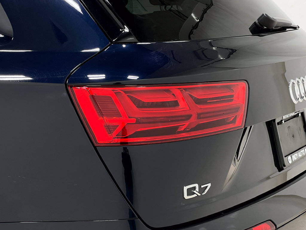 Used 2017 Audi Q7 3.0T Prestige AWD/4WD image 41
