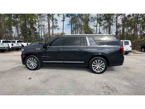 Certified 2023 GMC Yukon XL Denali w/ Denali Reserve Package image 6