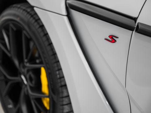 New 2026 Aston Martin DBX S image 53