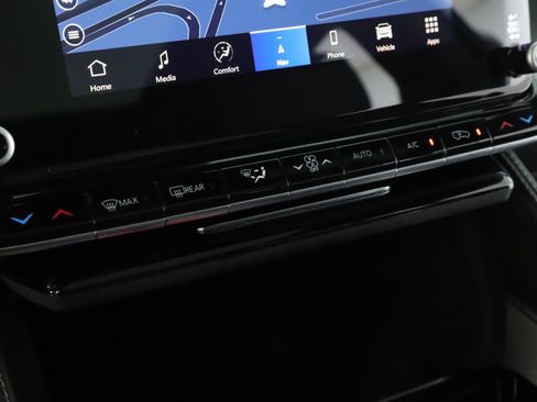 Used 2022 Jeep Wagoneer Series I AWD/4WD image 17