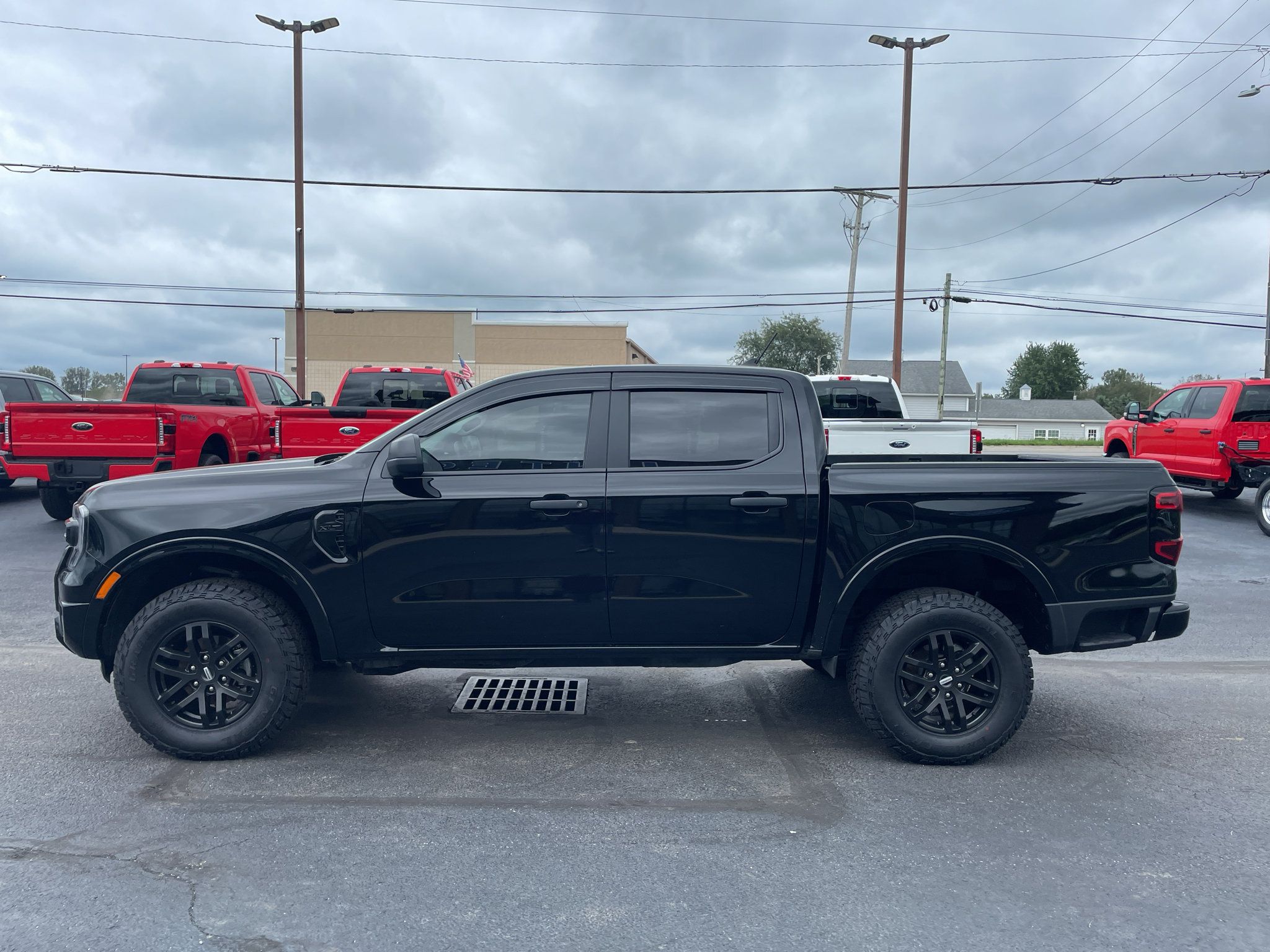 Used 2025 Ford Ranger XLT w/ Chrome Accent Package AWD/4WD image 5