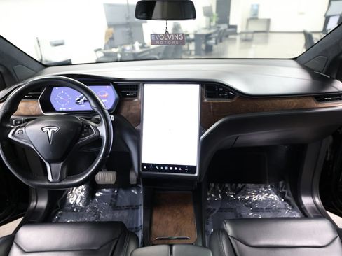 Used 2018 Tesla Model X 100D AWD/4WD image 23