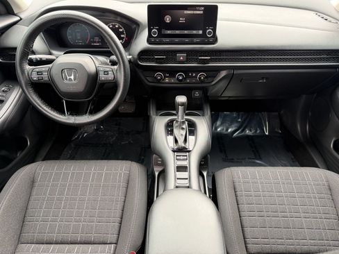 Used 2025 Honda HR-V LX image 14
