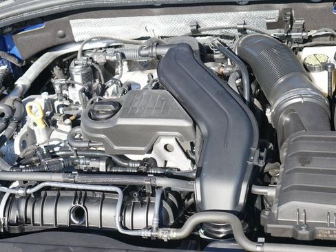 Used 2024 Volkswagen Jetta S image 9