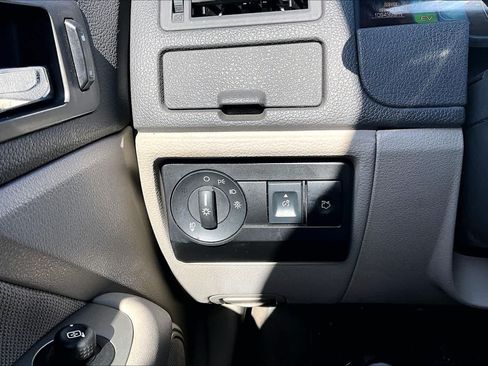 Used 2010 Ford Fusion Hybrid FWD image 34