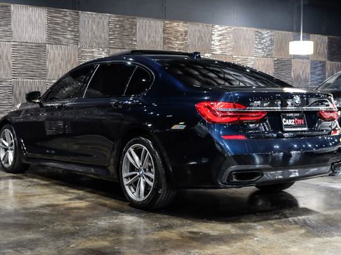 Used 2019 BMW 740i xDrive w/ Executive Package AWD/4WD image 13