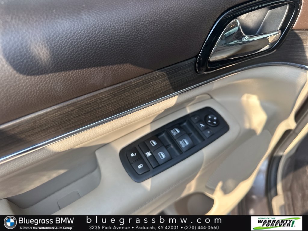 Used 2020 Jeep Grand Cherokee Overland AWD/4WD image 10
