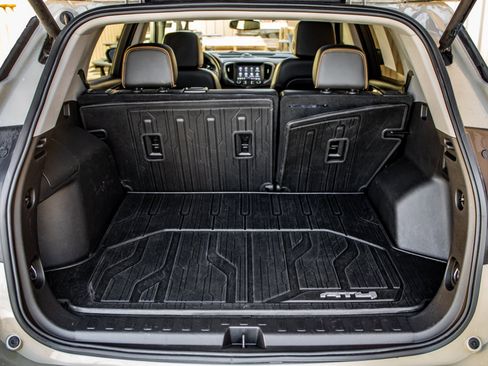 Used 2022 GMC Terrain AT4 w/ Infotainment Package II image 26