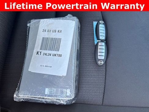 Used 2024 Nissan Altima 2.5 SV image 17