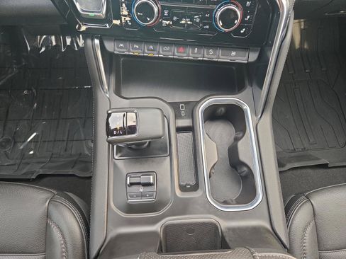 Used 2024 GMC Sierra 1500 Denali image 14