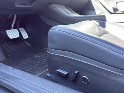 Used 2023 Tesla Model 3 Performance image 11