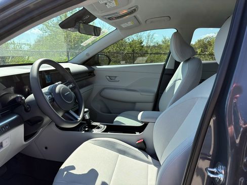 New 2026 Hyundai Kona SE FWD image 11