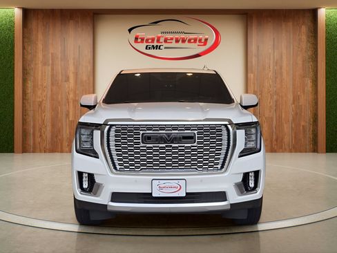 Used 2024 GMC Yukon Denali w/ LPO, Floor Liner Package AWD/4WD image 2