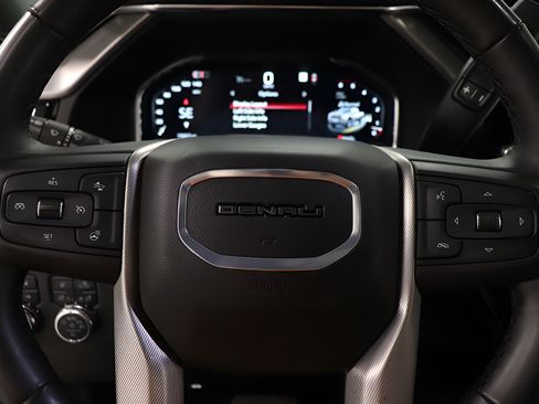 Used 2025 GMC Sierra 2500 Denali w/ Denali Reserve Package AWD/4WD image 15