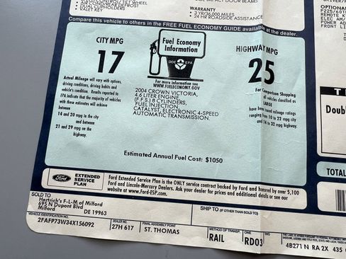 Used 2004 Ford Crown Victoria image 94