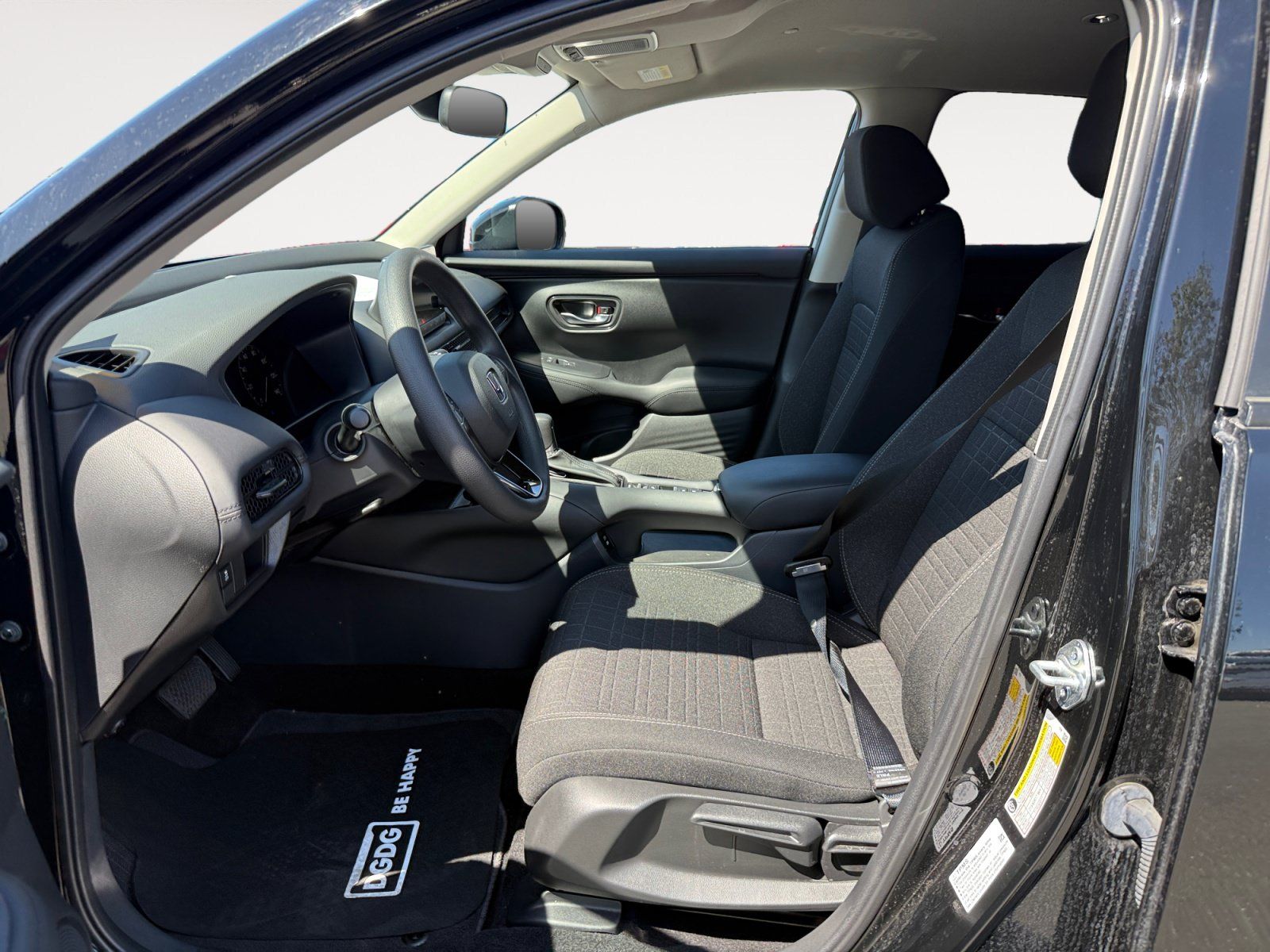 Certified 2025 Honda HR-V LX image 10