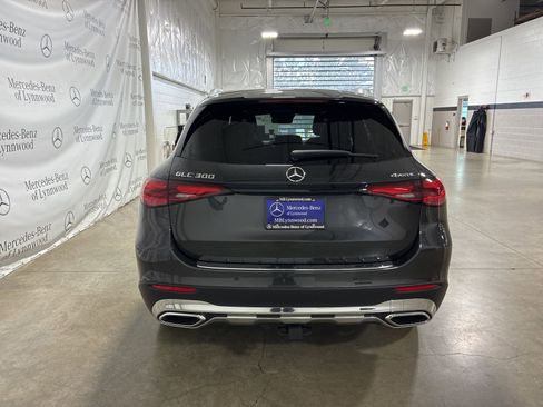 Used 2025 Mercedes-Benz GLC 300 GLC 300 image 5
