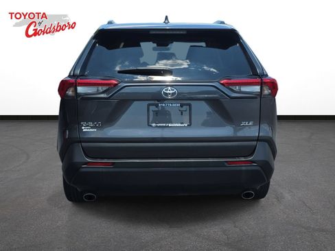 Used 2024 Toyota RAV4 XLE FWD image 6