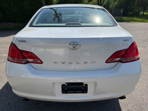 Used 2007 Toyota Avalon XLS FWD image 10