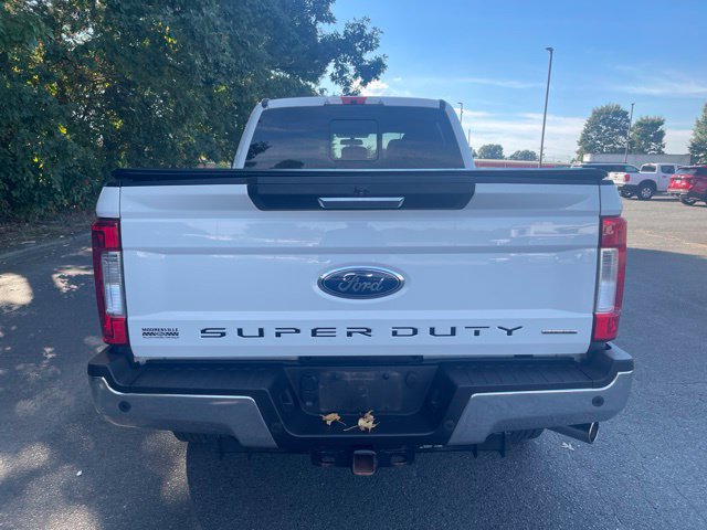 Used 2017 Ford F250 XLT w/ XLT Premium Package AWD/4WD image 4