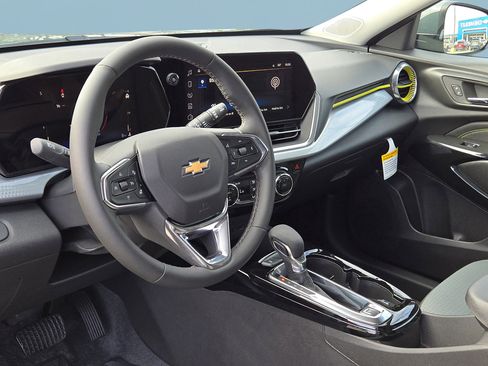 New 2026 Chevrolet Trax LT w/ LT Convenience Package image 11