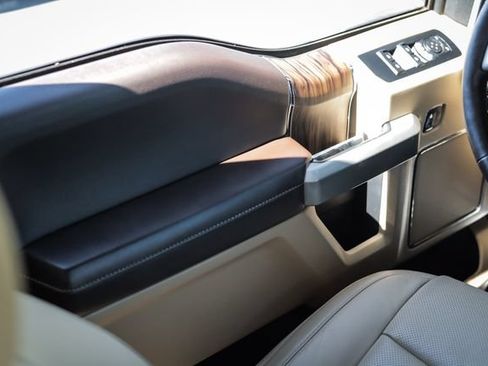 Used 2018 Ford F150 Lariat w/ Equipment Group 502A Luxury AWD/4WD image 42